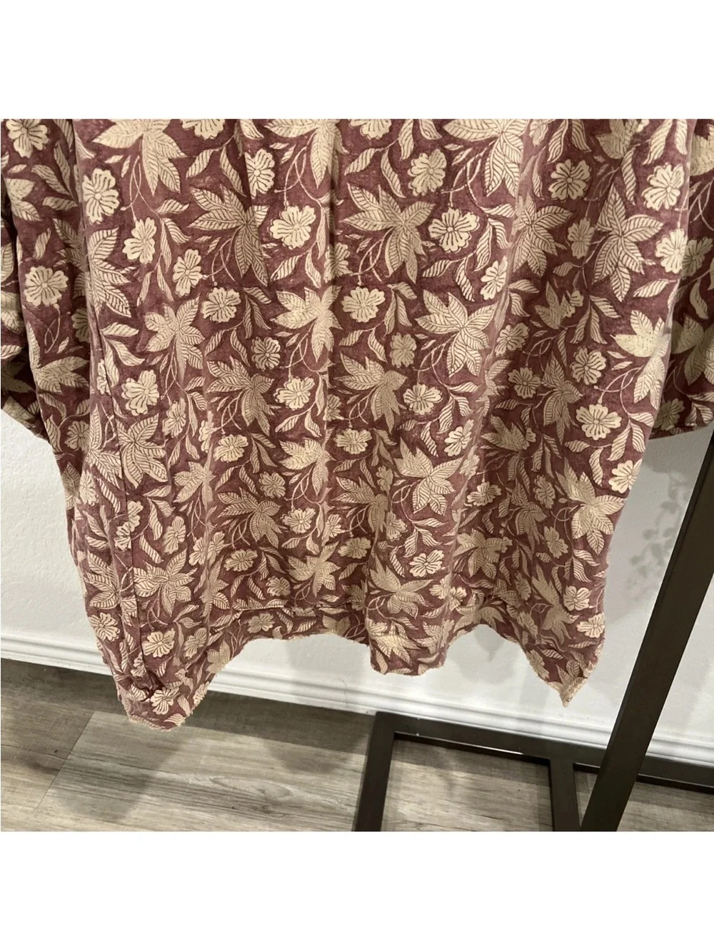 Magnolia Pearl Excellent condition Dusty Rose Floral Layered Tunic (item A37) - Picture 7 of 7